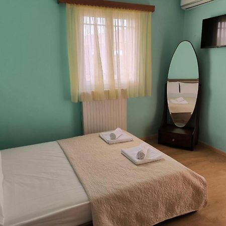 Villa Marina Tsoukaládhes Buitenkant foto