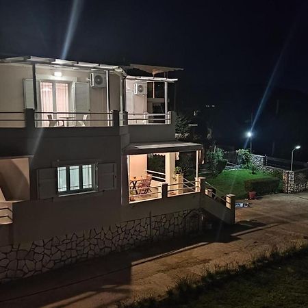 Villa Marina Tsoukaládhes Buitenkant foto