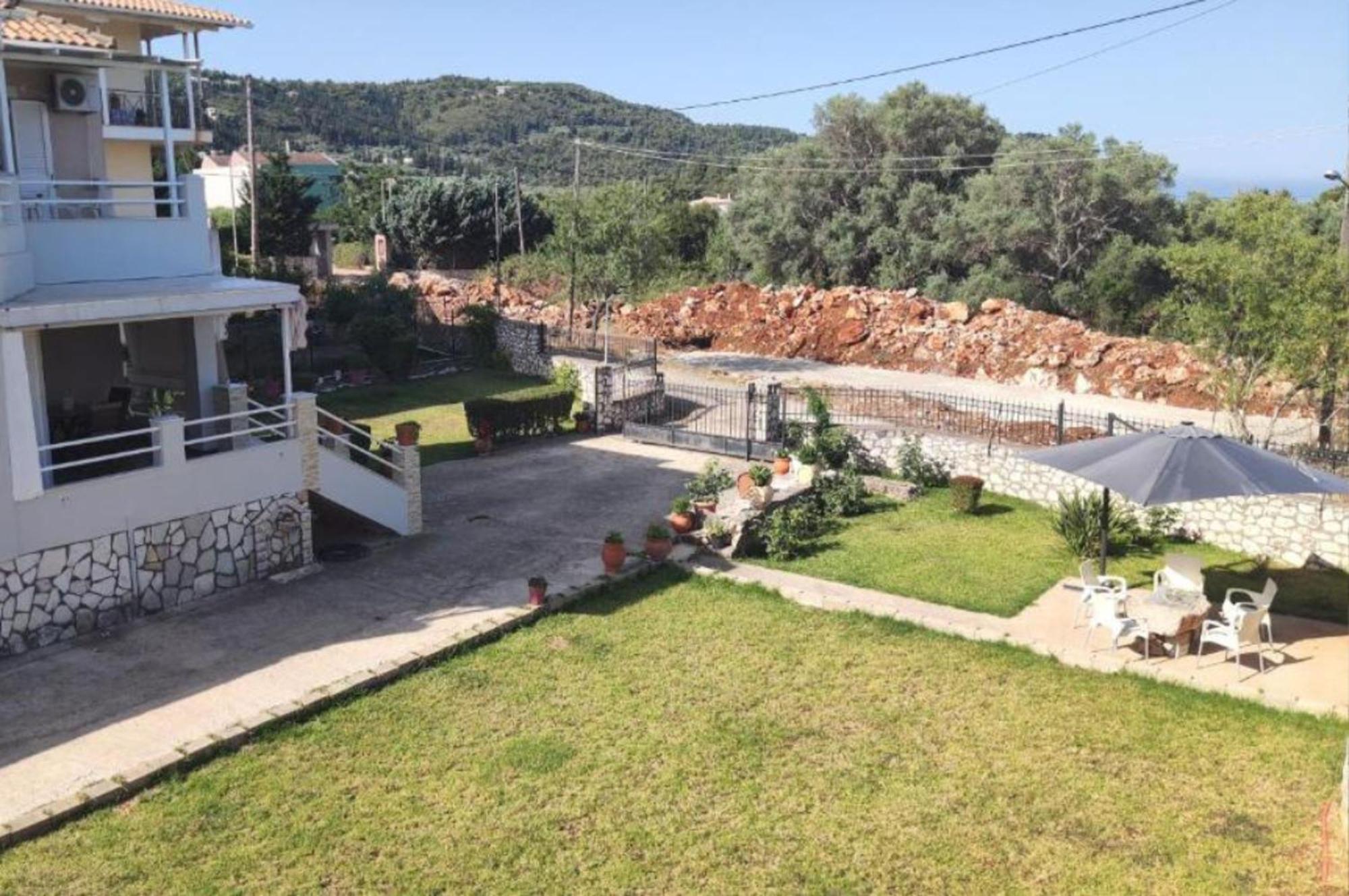 Villa Marina Tsoukaládhes Buitenkant foto