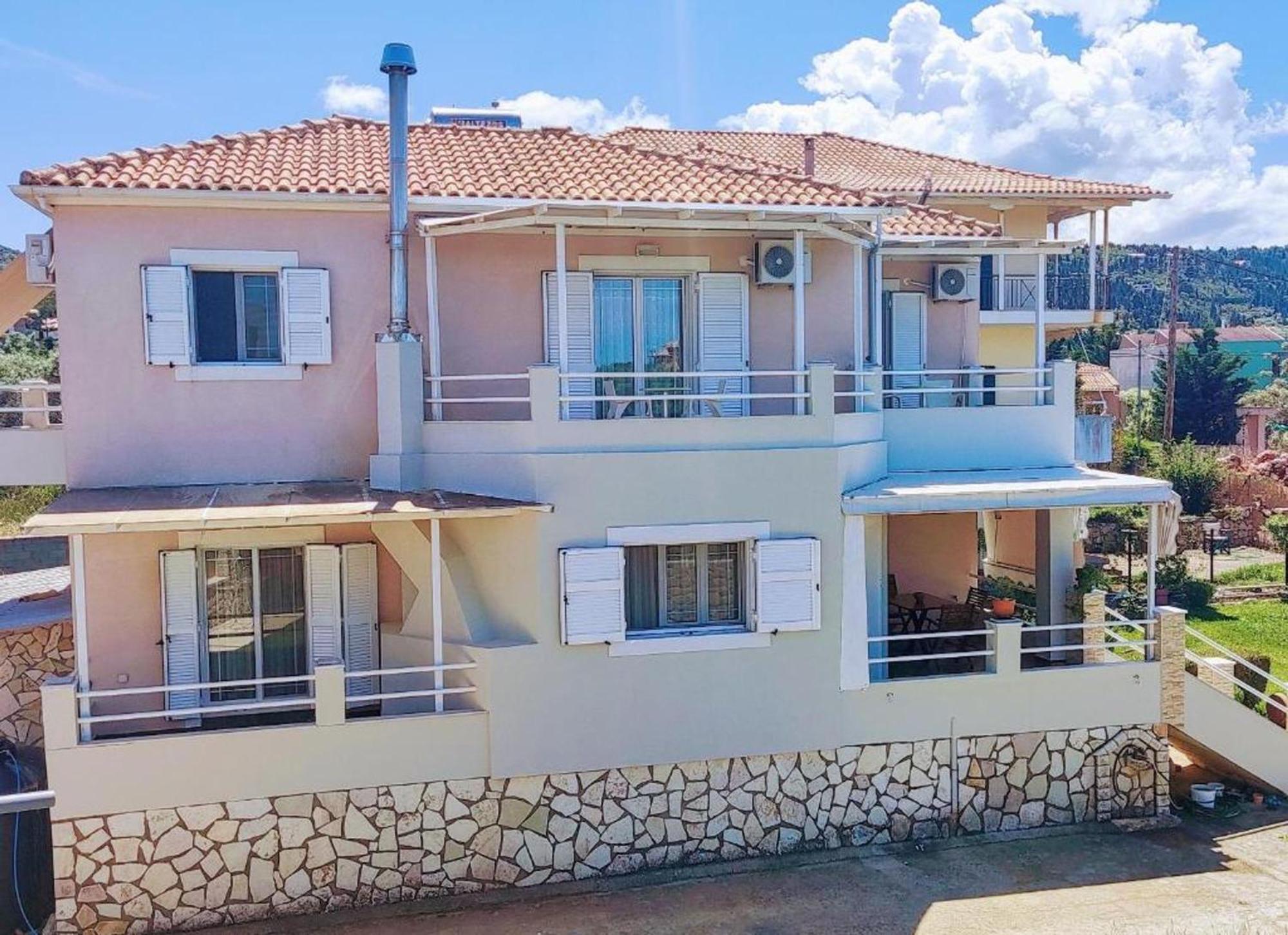 Villa Marina Tsoukaládhes Buitenkant foto